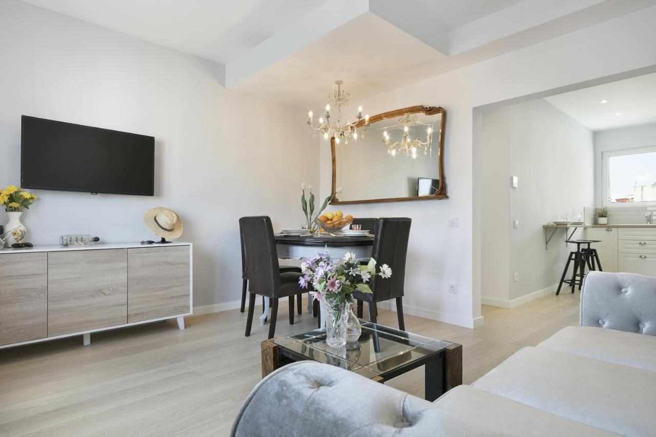 Apartment Leonor Barcelona Ngoại thất bức ảnh